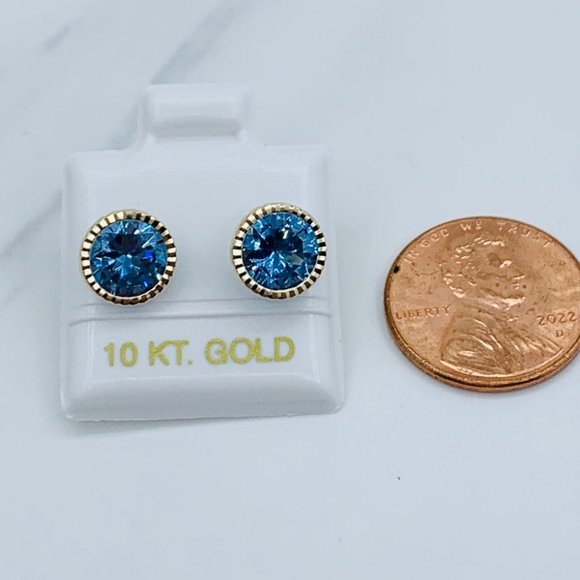 ❤️ Real 10k Gold Stud Earrings ❤️ Women ❤️ 8mm Blue - Picture 2 of 4
